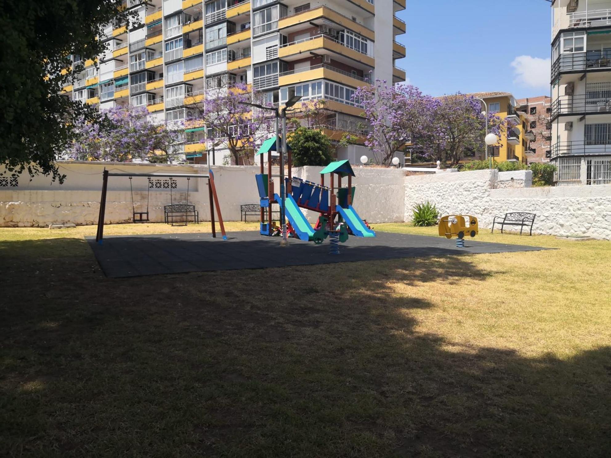 Blue Ocean Apartments เบนัลมาเดนา ภายนอก รูปภาพ