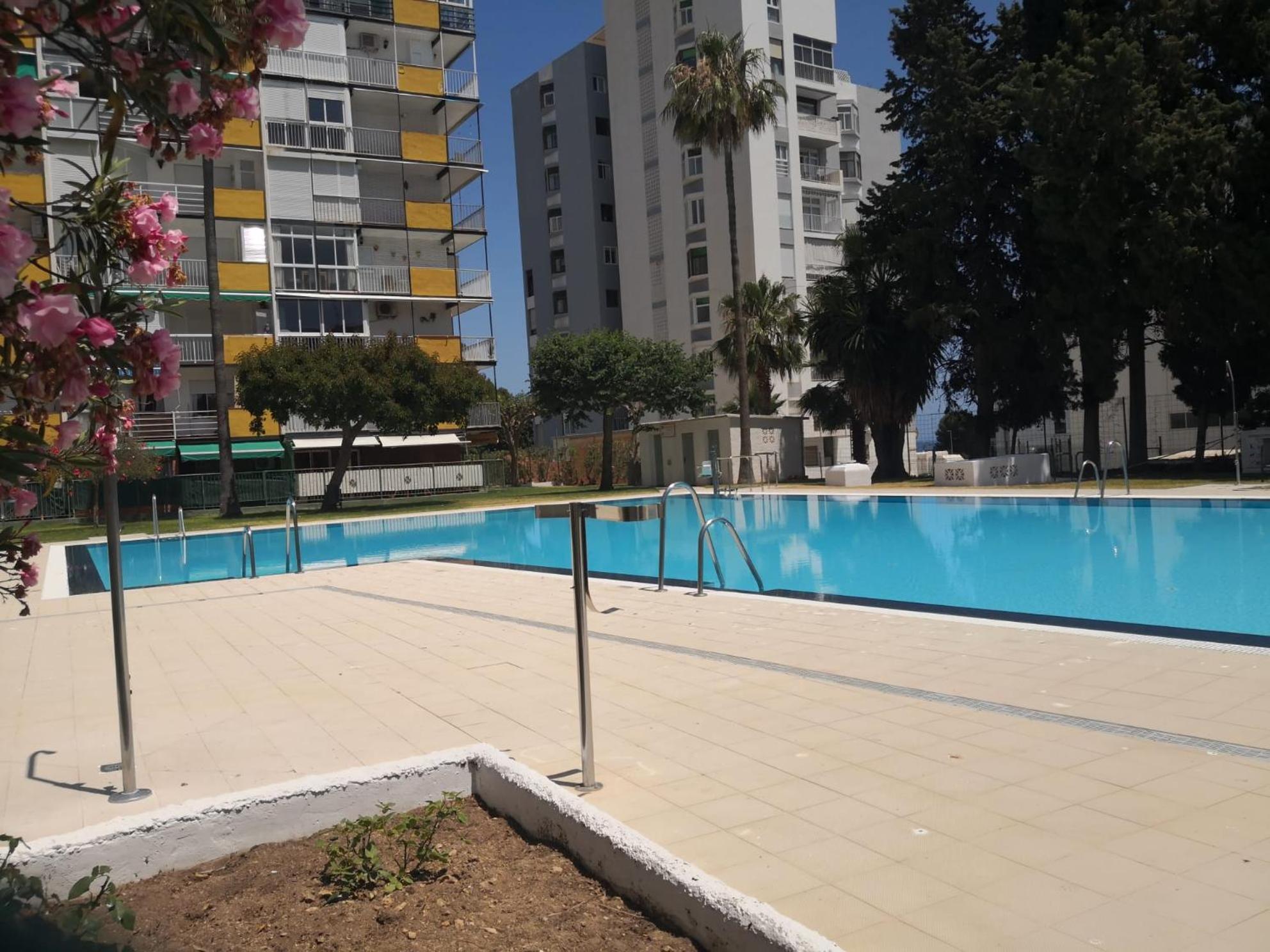 Blue Ocean Apartments เบนัลมาเดนา ภายนอก รูปภาพ